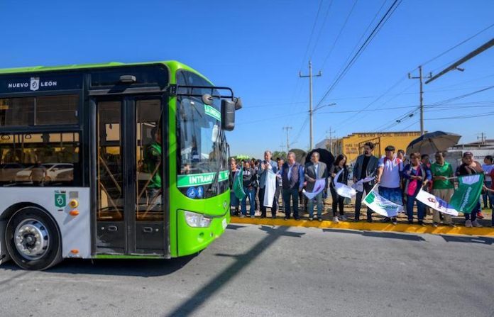 Escobedo inaugura innovadora ruta de autobús para mejorar la movilidad urbana