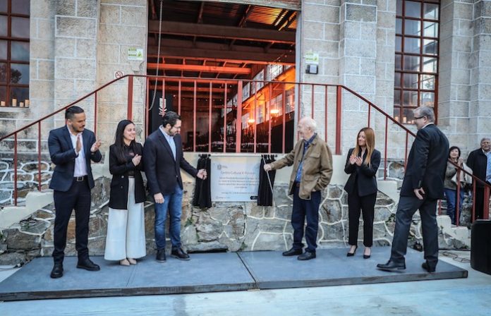 Santiago inaugura el Centro Cultural “El Porvenir” en emblemático edificio industrial