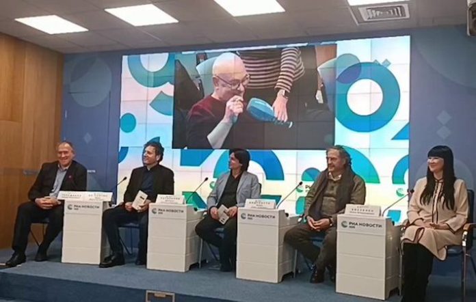 Tres tenores italianos llegan a Crimea para mostrar su arte