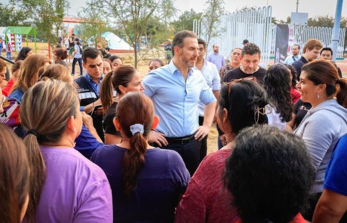 Adrián de la Garza impulsa reforestación y rehabilitación de espacios públicos en Monterrey