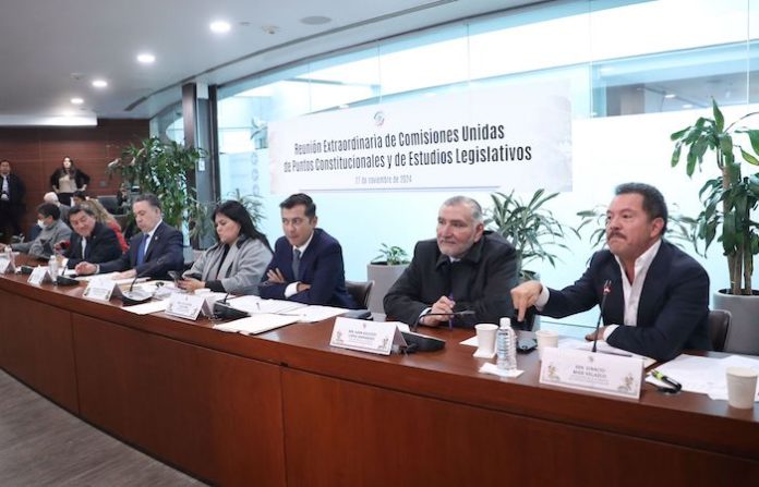 Reforma para extinción de siete entes autónomos de México avanza en el Senado