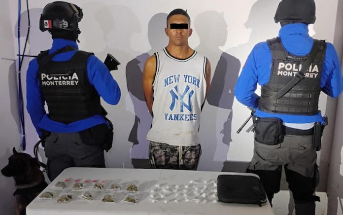 Detienen a joven en Monterrey por posesión de sustancias ilícitas