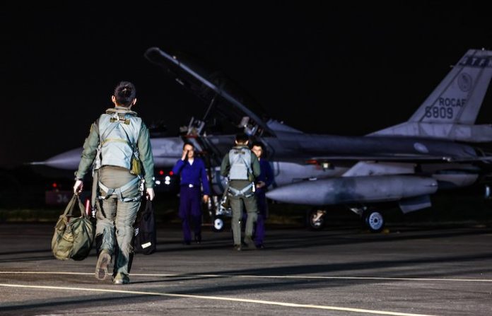 EU aprueba la venta de F-16 y radares a Taiwán por $385 millones