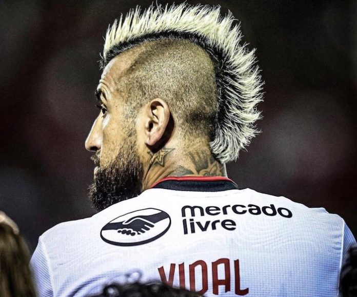 Fiscalía chilena abre indagatoria contra el futbolista Arturo Vidal por delito sexual