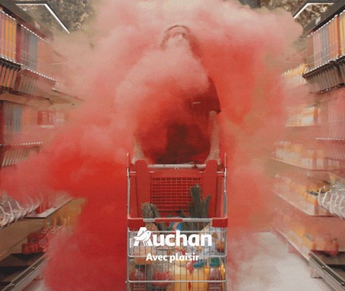 El minorista Auchan planea recortar casi 2.400 puestos de trabajo en Francia