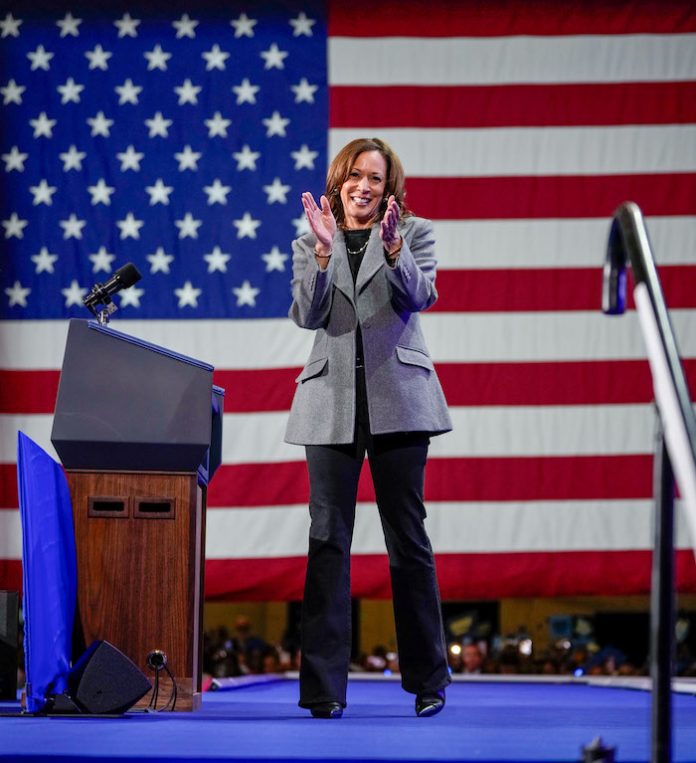 Harris felicitó a Trump y hablaron sobre importancia de traspaso de mando pacífico