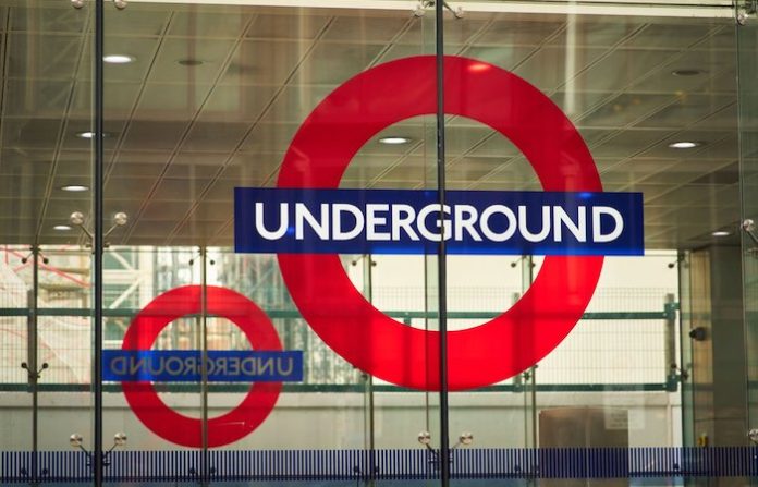 Ofrecen semana laboral de 4 días a conductores de metro de Londres tras anuncio de huelgas
