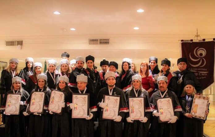 Reconocen a ciudadanos destacados con doctorados Honoris Causa en Monterrey