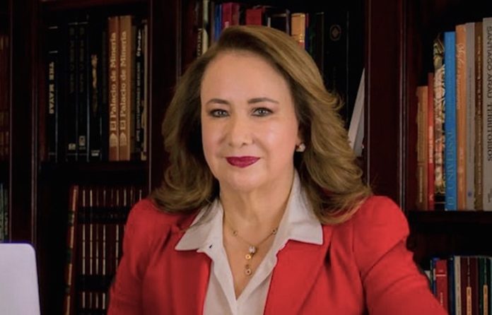 Tribunal colegiado prohíbe publicar fallo por posible plagio en tesis de ministra de Corte, Yasmín Esquivel