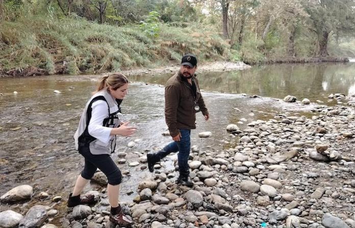 Denuncia Guadalupe aguas verdes en Río La Silla