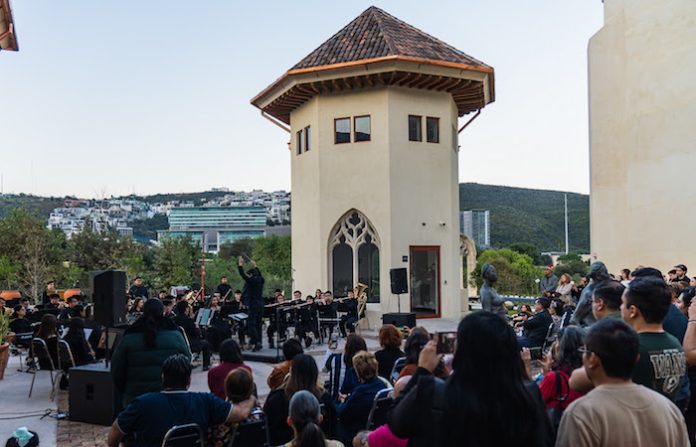 La Milarca celebra su primer aniversario con arte, historia y un homenaje a la imaginación