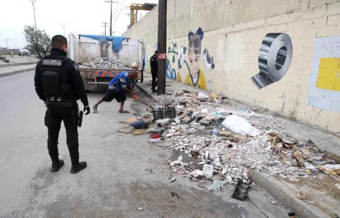 Castigo ejemplar a ciudadano que arrojó basura en San Nicolás