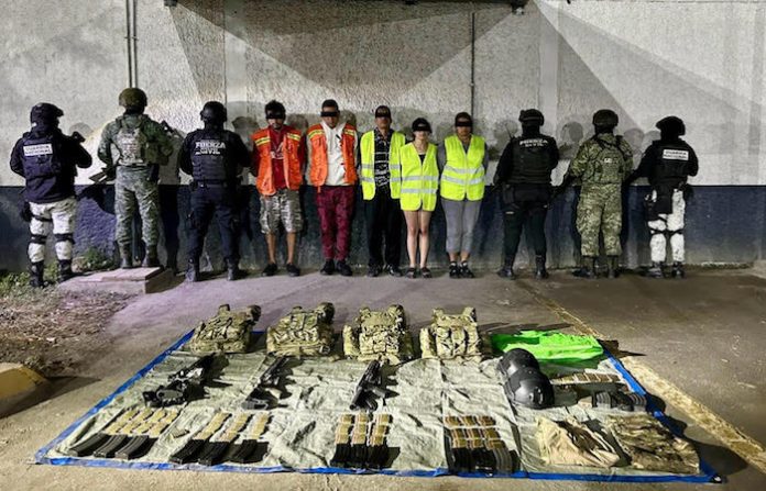 Detienen a seis presuntos responsables de actividades ilícitas en Nuevo León