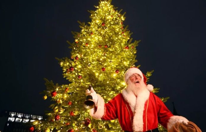 Ciudad francesa autoriza a Papá Noel sobrevolar su territorio la noche de Navidad