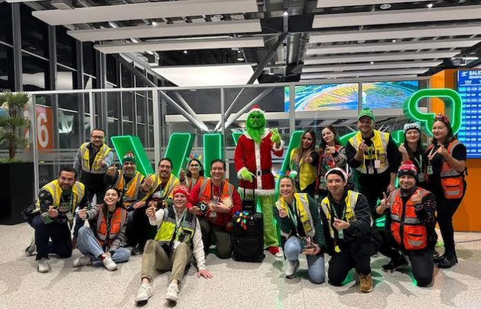 ¡El Grinch repartió desayunos en Viva!