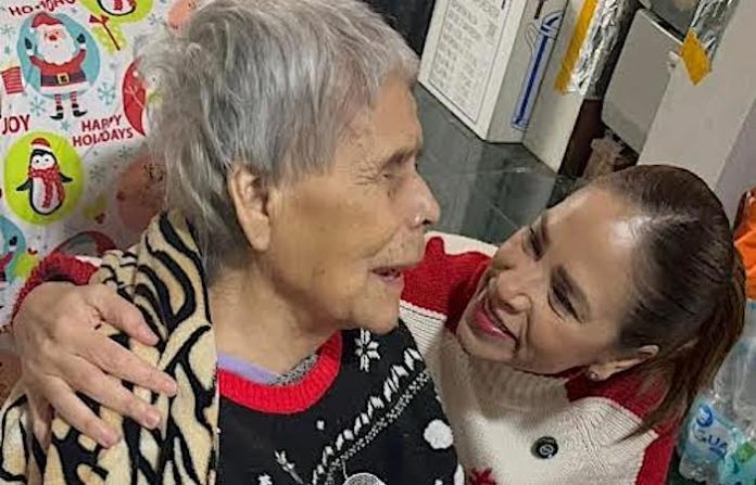 Ivonne Álvarez lleva alegría navideña al norponiente de Monterrey