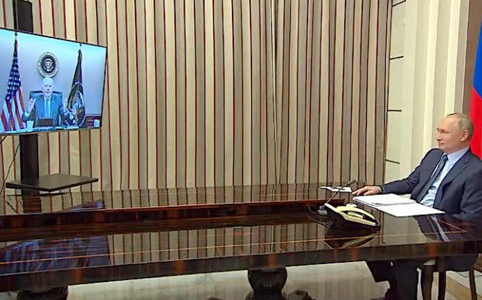 Putin afirma que Biden le propuso en 2021 posponer el ingreso de Ucrania a la OTAN