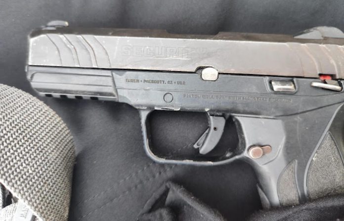 Capturan a hombre armado tras persecución en García