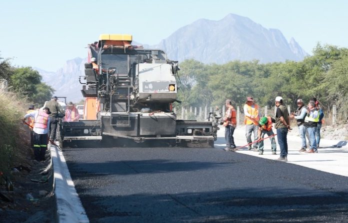 Monterrey acelera trabajos para concluir obras pendientes de la administración anterior