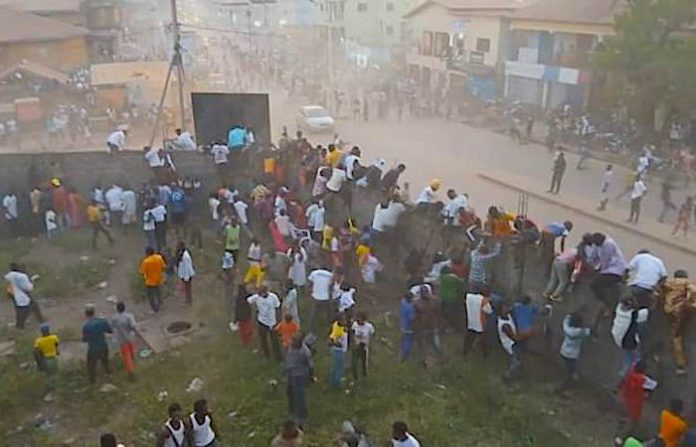 Video: Tres días de duelo nacional en Guinea por las víctimas de la estampida en un estadio