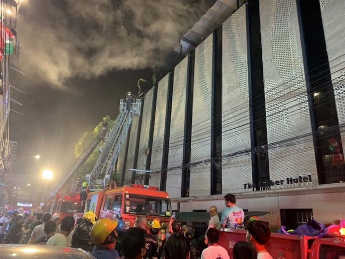 Al menos 3 extranjeros muertos y 7 heridos deja incendio en un hotel de Bangkok