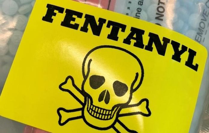 Muertes por fentanilo disminuyen en EU, pero en México aumentan los tratamientos por su consumo