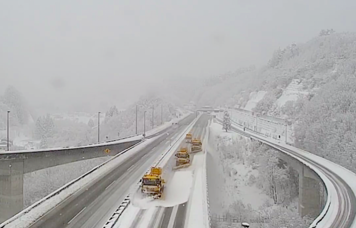 Cancelan 40 vuelos en el norte de Japón por las intensas nevadas