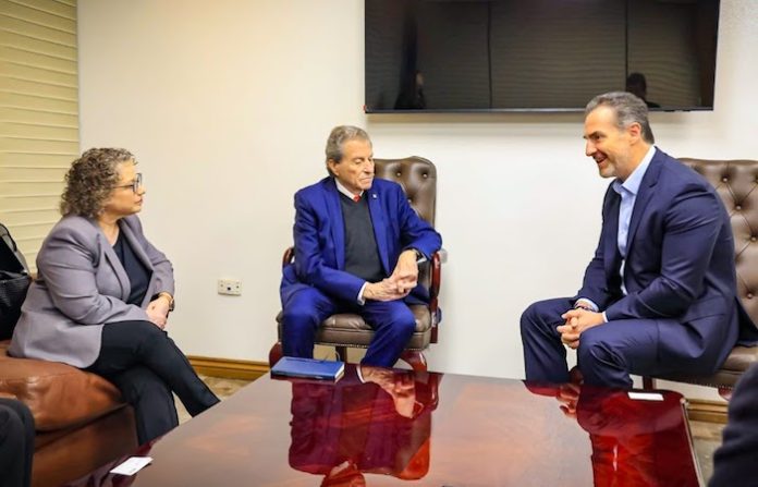 Adrián de la Garza impulsa alianzas internacionales y transformación de espacios públicos