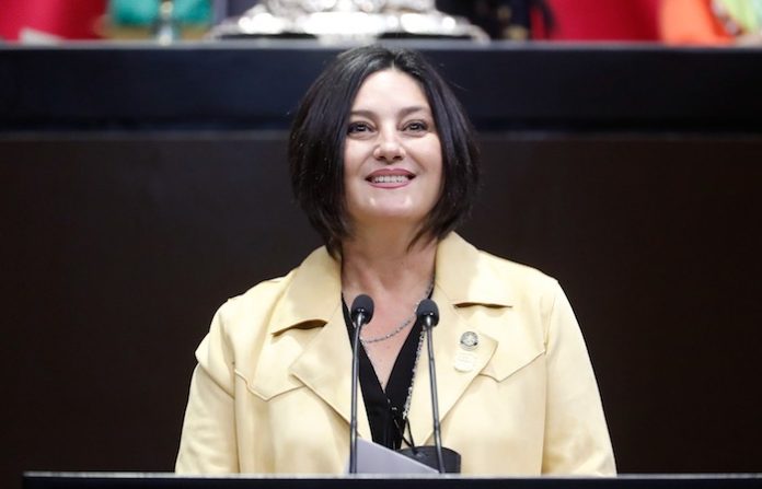 Impulsan reforma para tipificar la usurpación de identidad e imponer hasta 10 años de prisión por ese delito