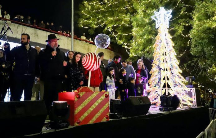 Disfrutan más de 25 mil personas el desfile navideño de San Pedro