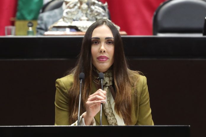 Impulsan iniciativa que obliga a patrones permitir a trabajadores pausas activas para combatir el sedentarismo