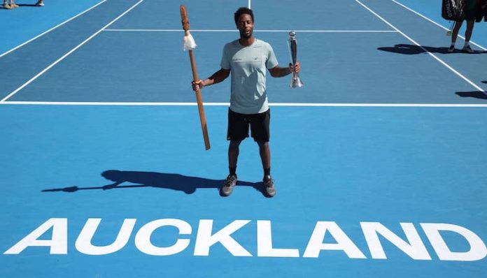 Monfils hace historia y se corona campeón en Auckland