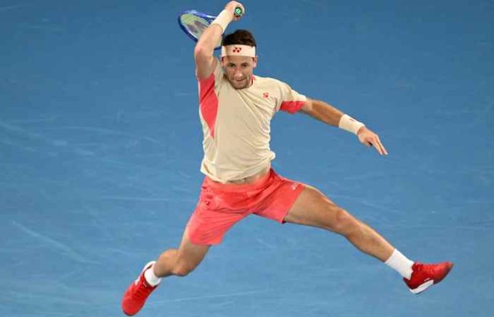 Ruud escapa del fuego de Munar en Australia