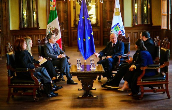 NL refuerza lazos con la Unión Europea: recibe al embajador Francisco André
