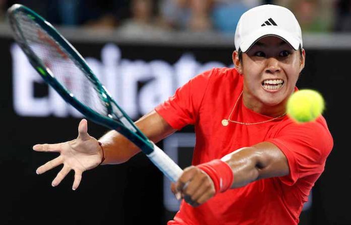 Tien enseña la fuerza Next Gen a Medvedev en Melbourne