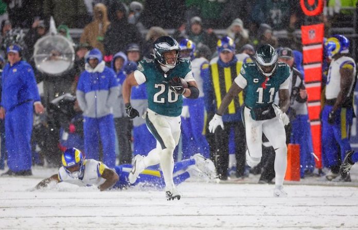 Las Águilas sobrevuelan hacia la final de la Conferencia Nacional