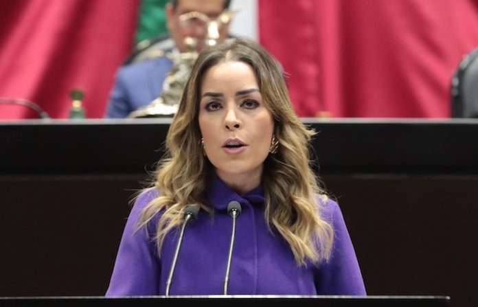 Plantean que hijas o hijos de madres reclusas puedan acompañarlas hasta los tres años de edad