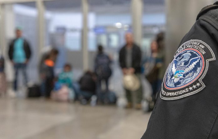 Sigue el efecto Trump: EU deporta a México a 2.000 migrantes indocumentados en un día