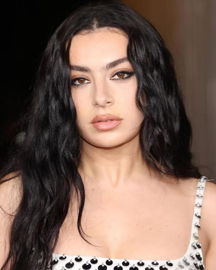 Charli XCX debuta en el cine con película de A24 basada en su idea original