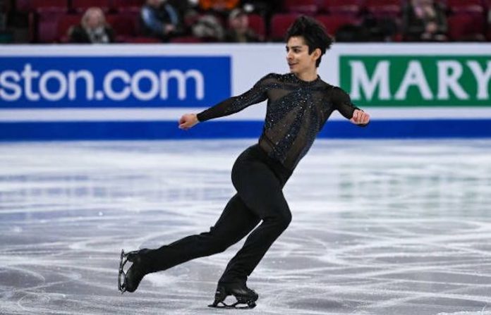 Donovan Carrillo abre año con plata en el Bavarian Open 2025 de patinaje artístico sobre hielo