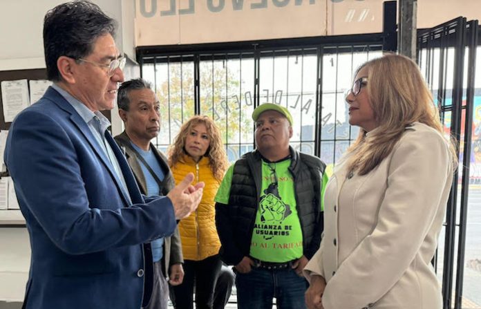 Persisten deficiencias en transporte público y acceso al agua; autoridades incumplen recomendaciones