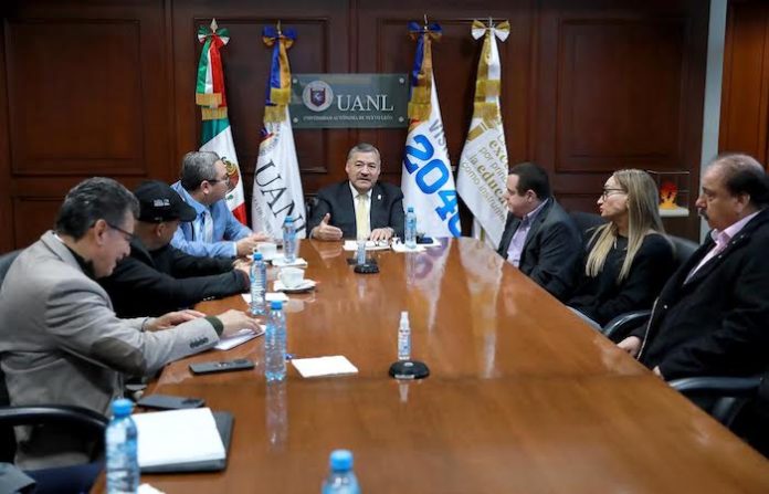 Llevarán modelo de salud de la UANL a Chiapas