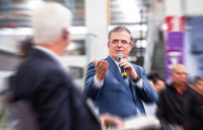 Secretario de Economía mexicano: “Es un error estratégico de EU colocar 25% de aranceles”