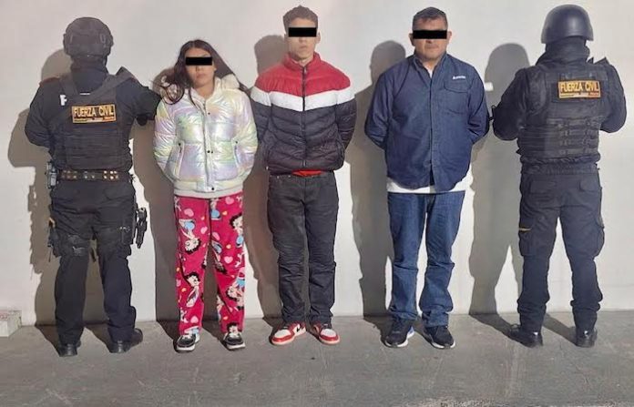 Detienen a tres personas con droga en operativo al norte de Monterrey