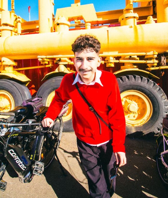 Mikeyy transforma la música electrónica con “Lift”, un himno de resiliencia y energía positiva