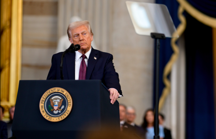 Trump exhorta a Rusia a “ponerse en marcha” para iniciar negociaciones sobre Ucrania