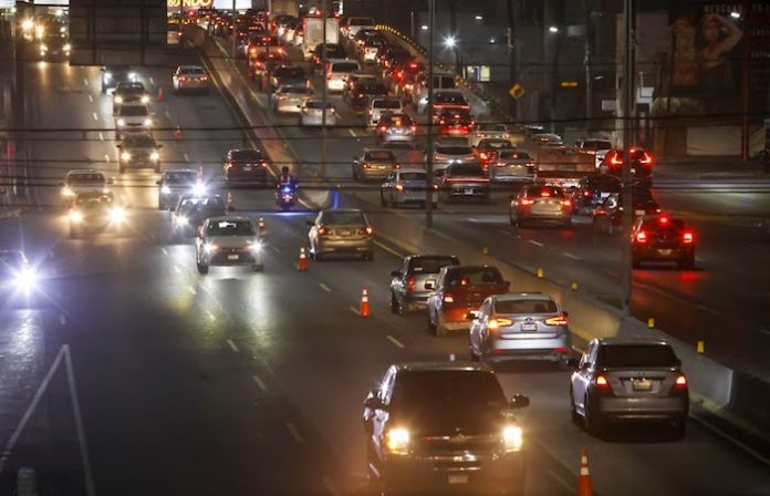 Mantendrá Monterrey carril reversible en Gonzalitos