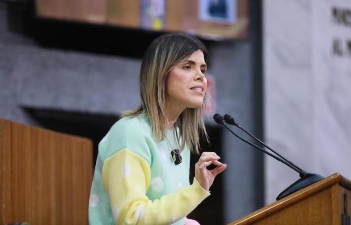 Congreso pide medidas urgentes contra la contaminación y rinde homenaje al Ejército Mexicano