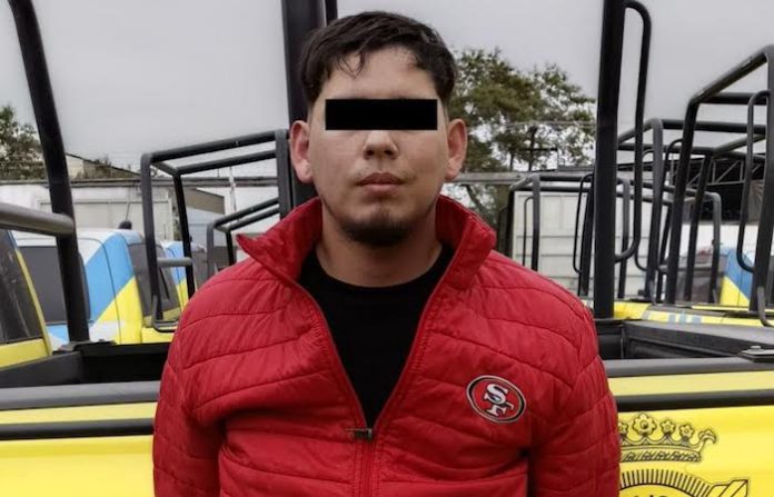 Detienen a presunto delincuente vinculado a robos y narcóticos en Monterrey