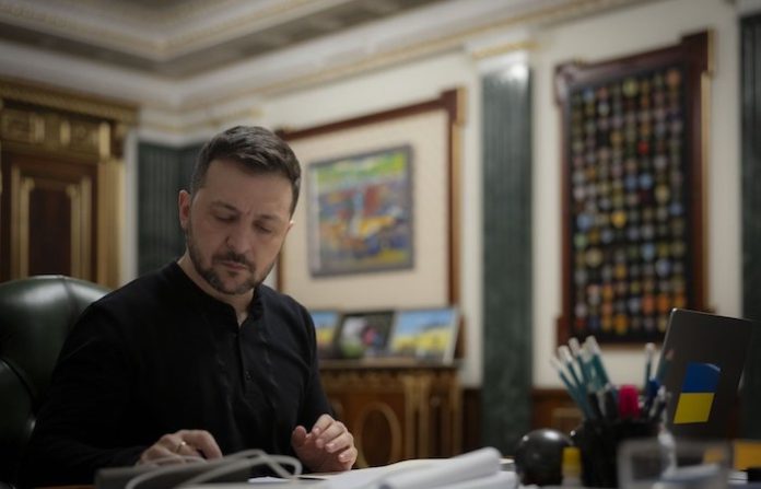 Zelenski se comprometió a firmar acuerdo sobre minerales con EU, dice enviado de Trump